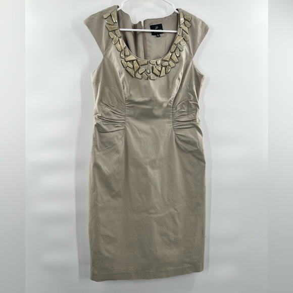 Adrianna Papell Dresses & Skirts - Adrianna Papell brown dress embellishment neckline short sleeve ruched waist 12P